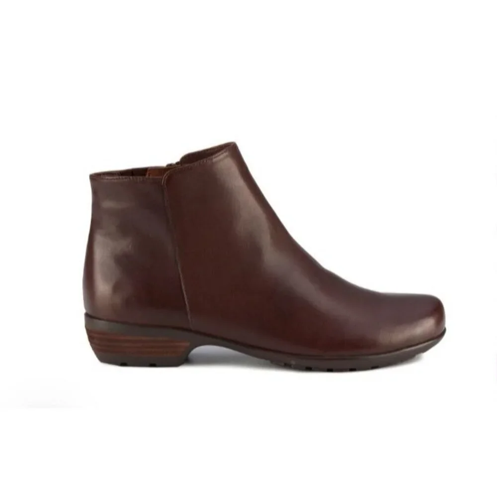 Ros Hommerson Ezra Womens Brown Leather Ankle Boots Size 10.5M With Box